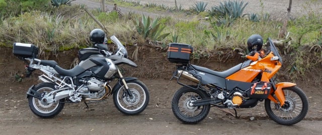 ktm 1190 adventure vs bmw r1200gs