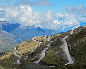 motorcycling in Peru