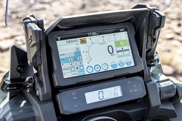 2020 honda africa twin TFT display