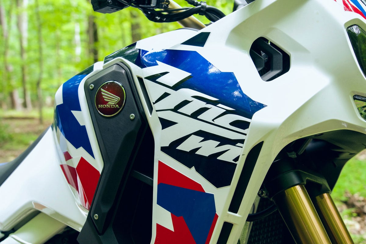 2024-honda-africa-twin-dct-side-plastics-logo