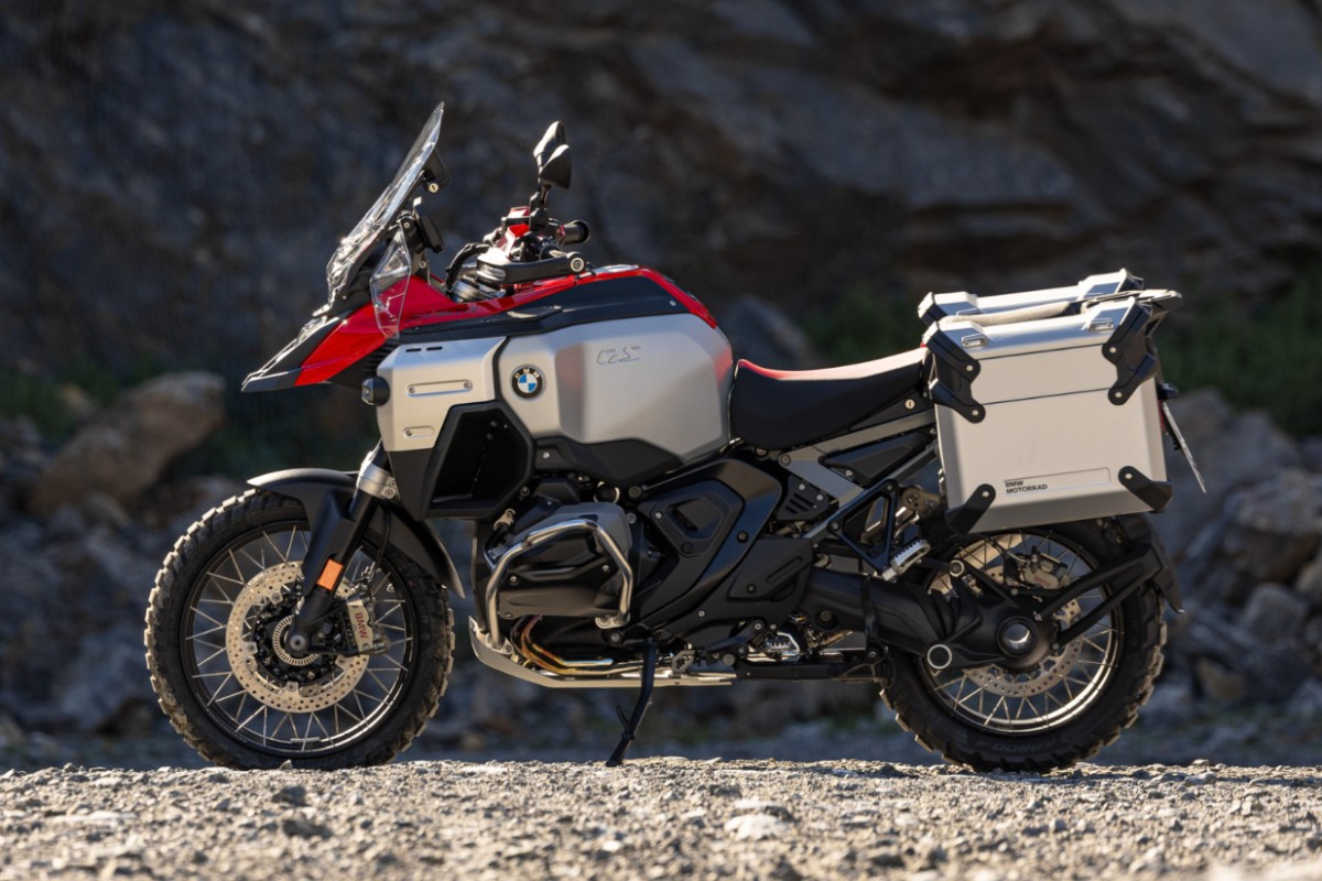 2025 bmw 1300 gs adventure static 2