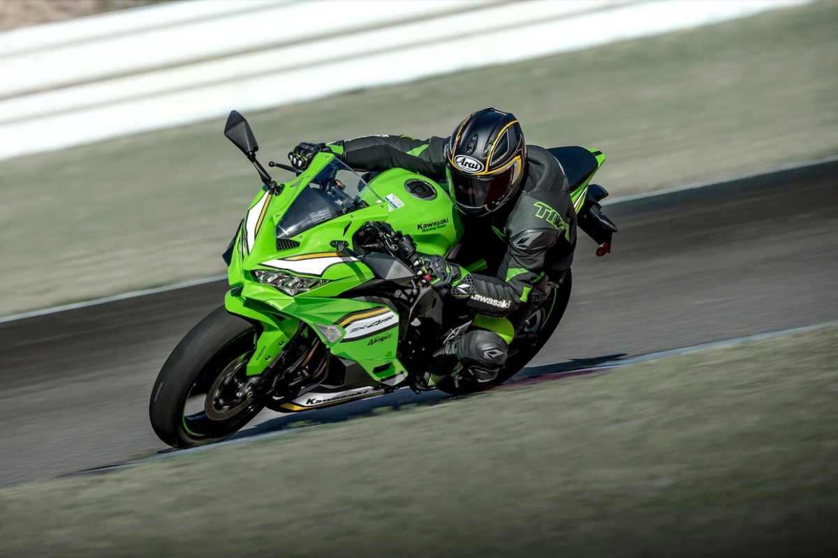 2025 kawasaki zx4rr