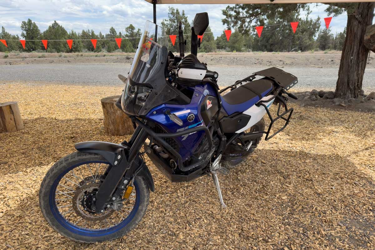 2025 tenere 700 side view