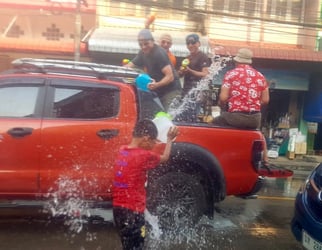 Songkran motorcycle Trip Thailand