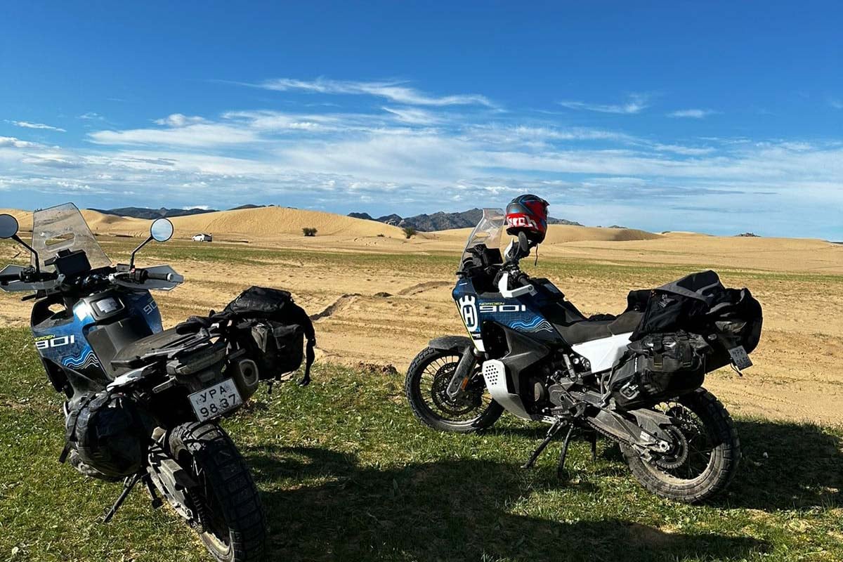 alongside-the-gobi-desert-in-mongolia