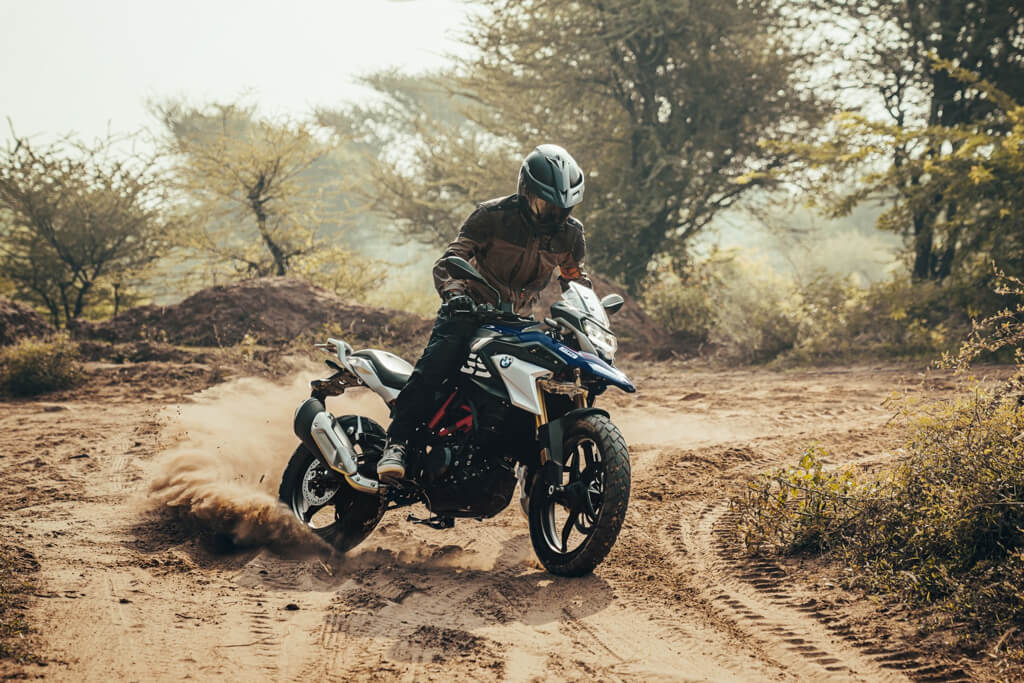 bmw-g-310-gs-adventure-bikes-for-beginners-rally-dirt-roads