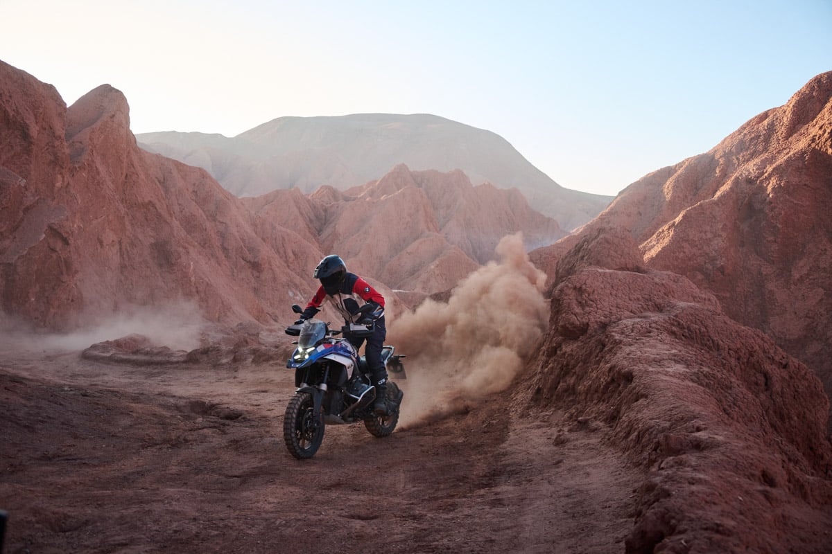 bmw-r-1300-gs-adventure-motorcycle-in-the-desert