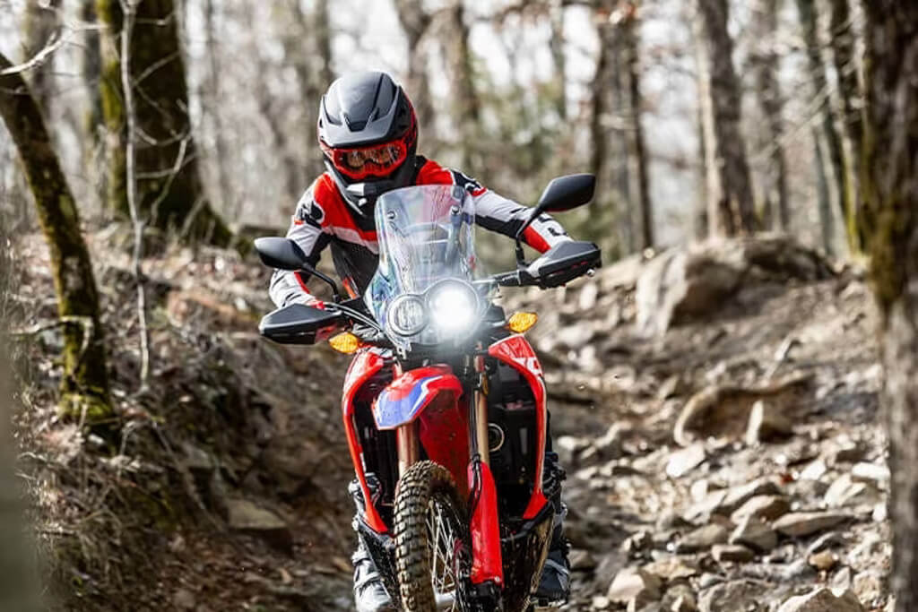 crf-300l-rally-as-an-adventure-bike-for-beginners