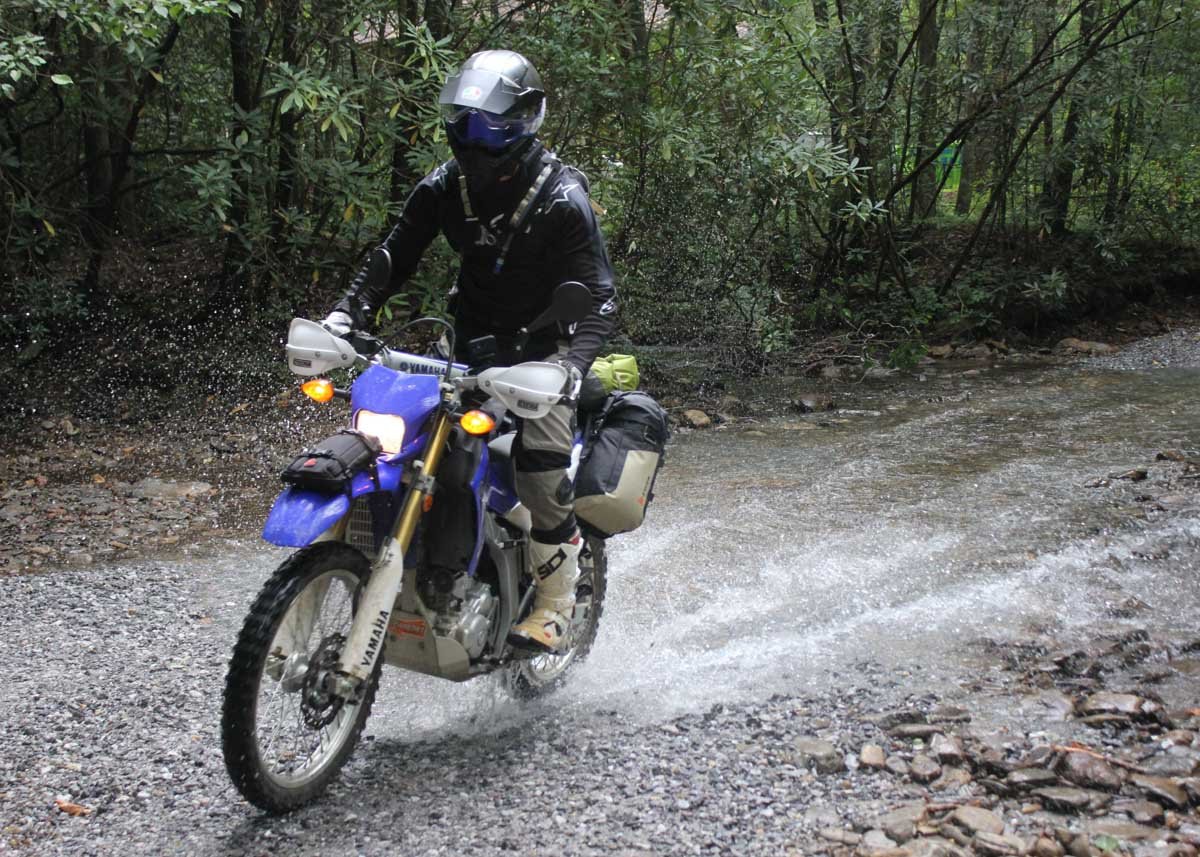 fasthouse-off-road-pants-in-action