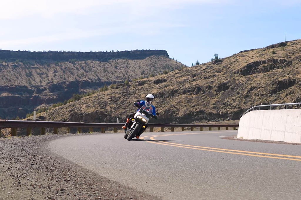 harley-davidson-pan-america-on-street