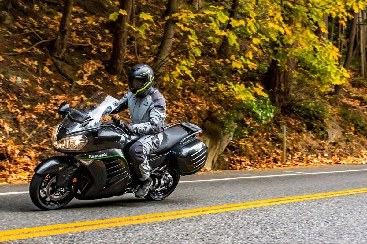 klim hardanger motorcycle suit action 1