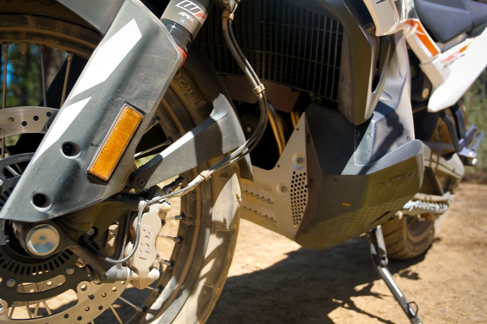 photo of the underbelly protection on the KTM 790 Adventure