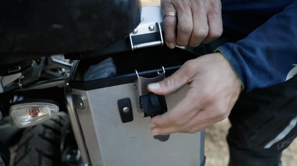 Lock mechanism on the hard motorcycle cases