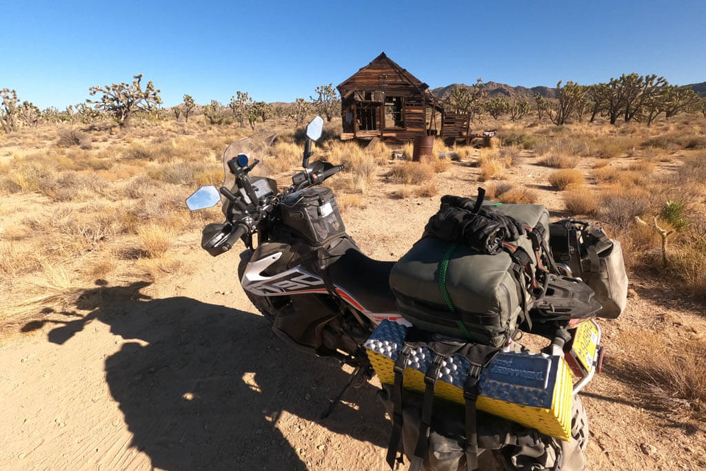 motorcycle-camping-gear-on-my-bike-on-cabdr