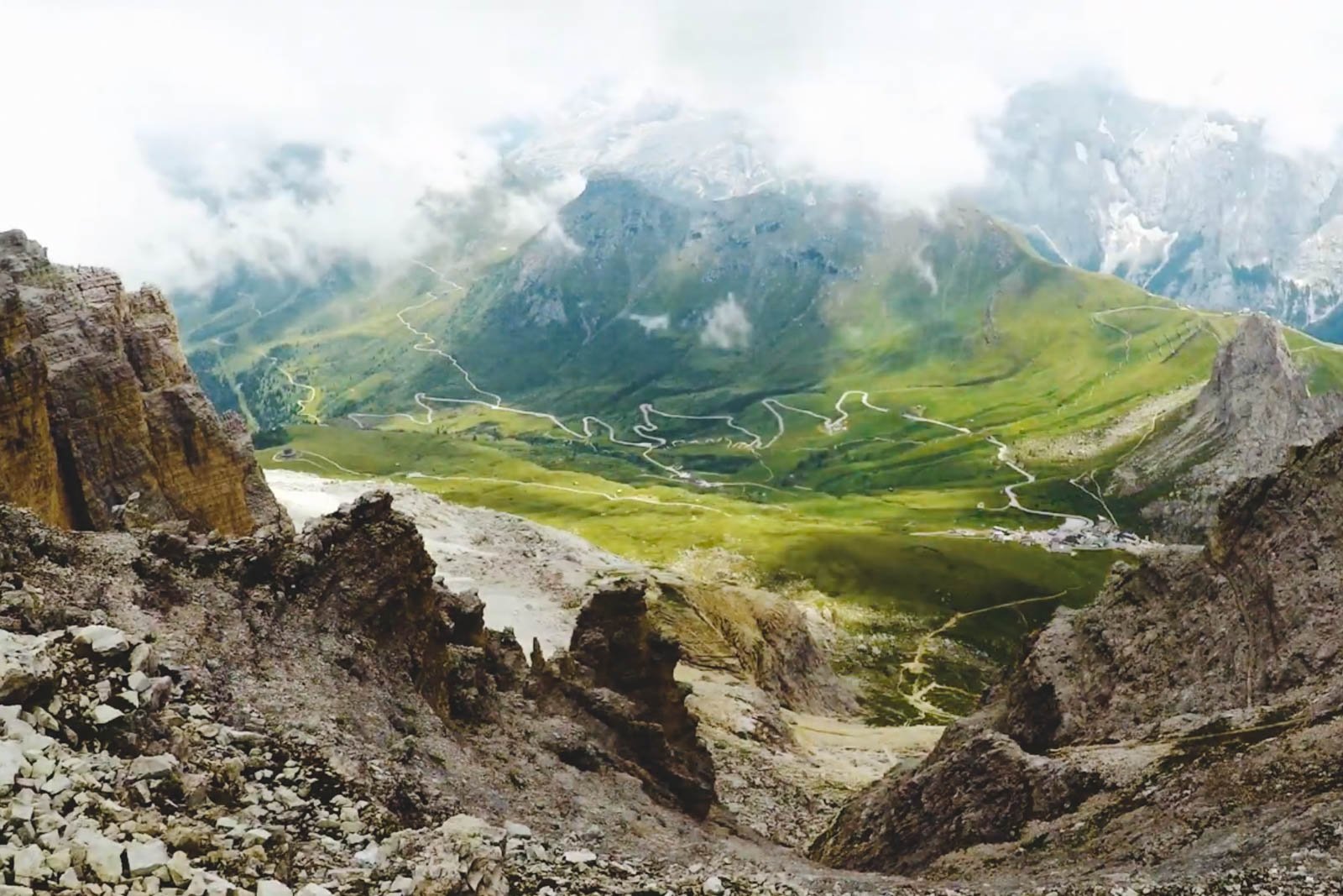 motorcycling-europe-alps-viewpoint