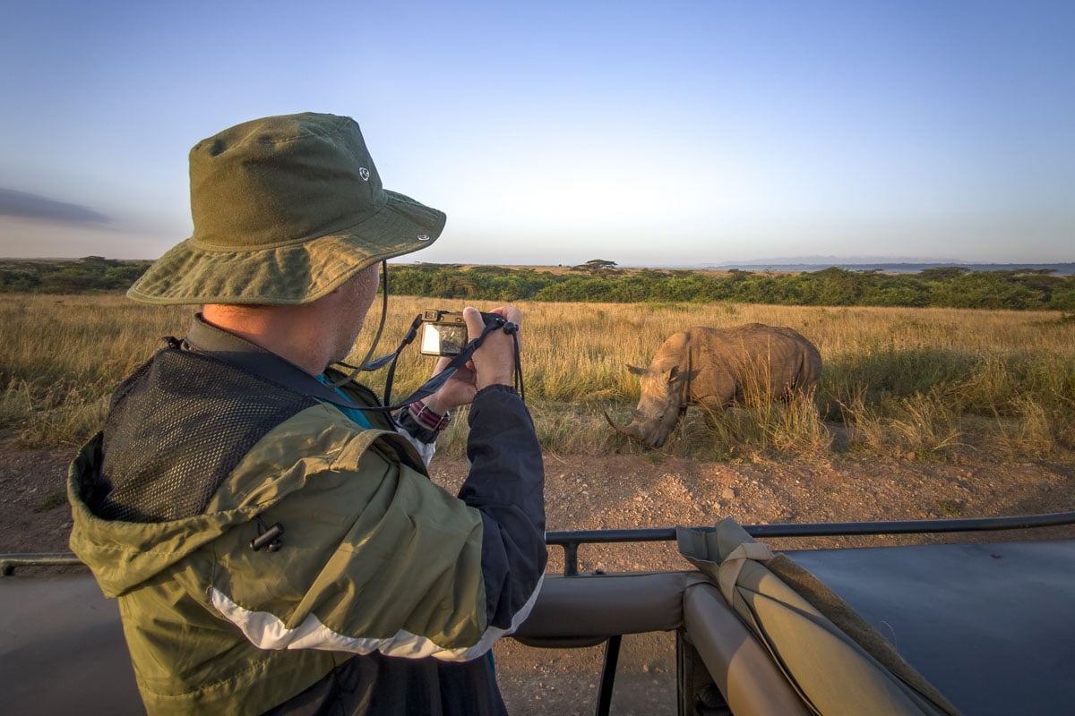 ngorongoro-crater-rhino-safari-tanzania-africa