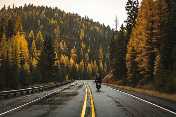 oregon-as-a-motorcycle-destination-in-fall