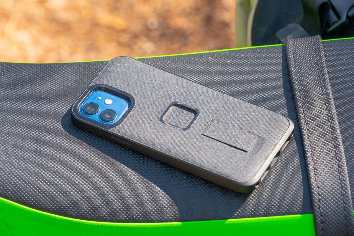 peak design motorcycle phone mount-1