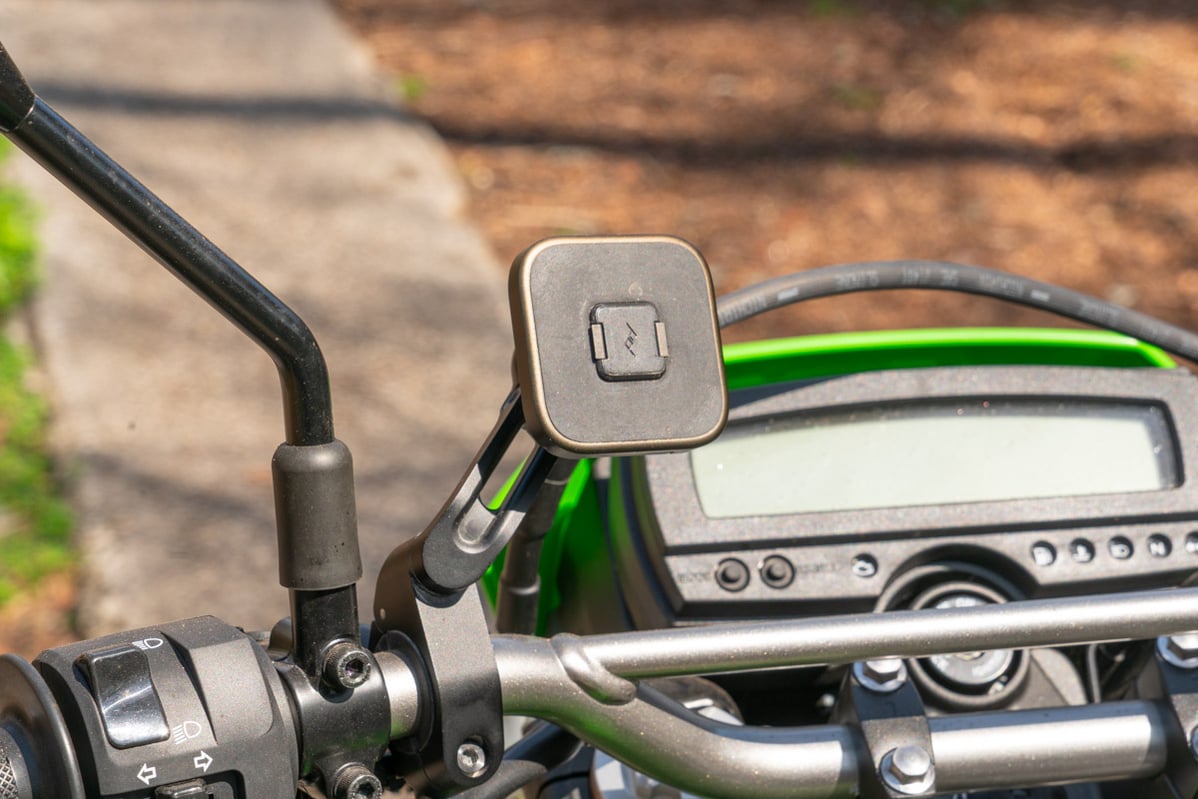 peak design motorcycle phone mount-3