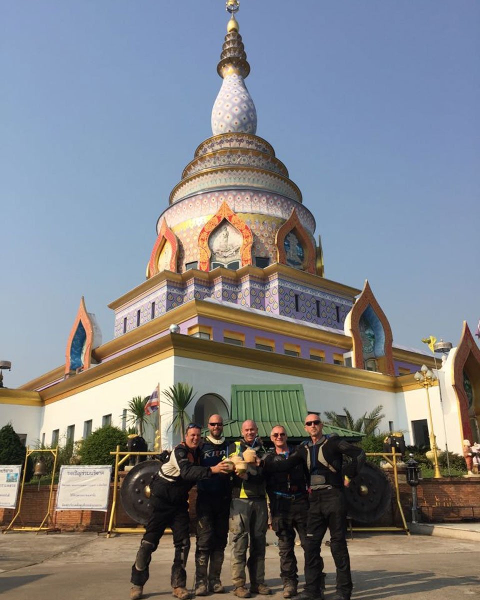 thailand-temple-group-picture