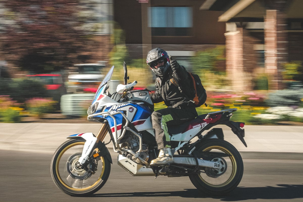 thumbs-up-motorcycling-oregon