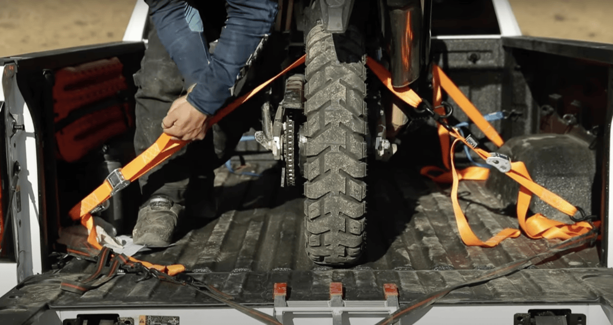 tie-back-wheel
