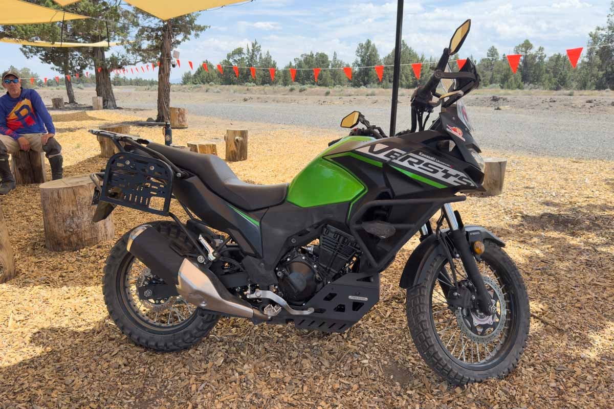 versys-x 300 side profile