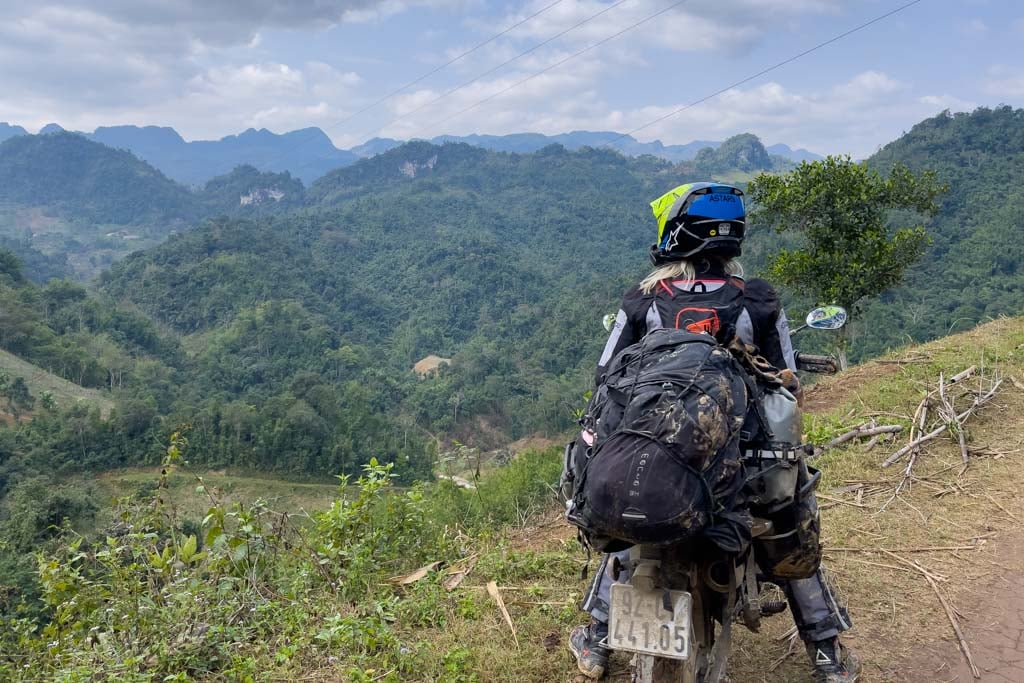 vietnam-viewpoint-wearing-alpinestars-supertech-m8-dirt-bike-helmet