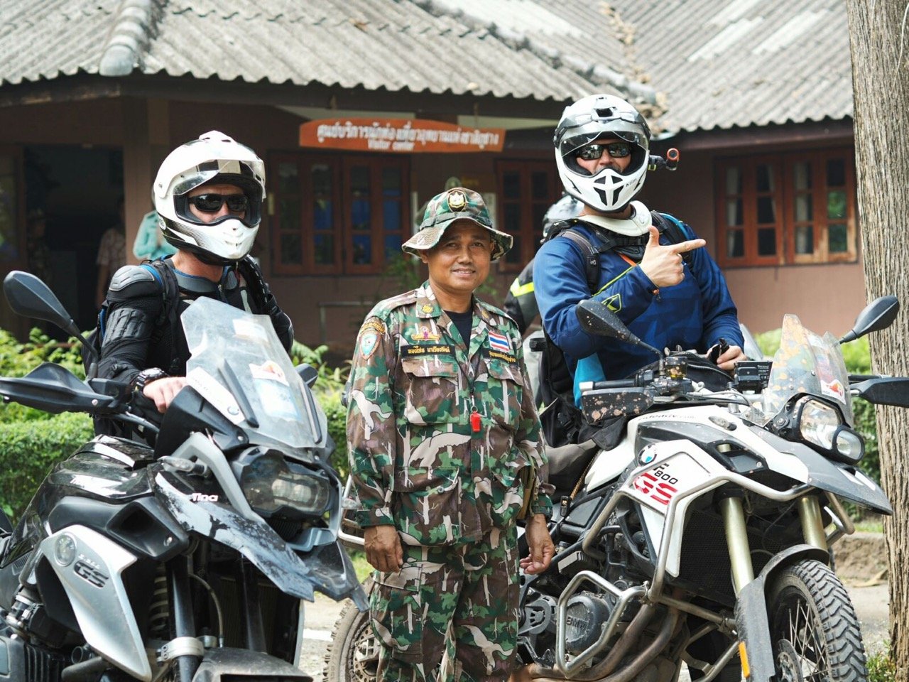 Military_Riding_Thailand_BMW_GS