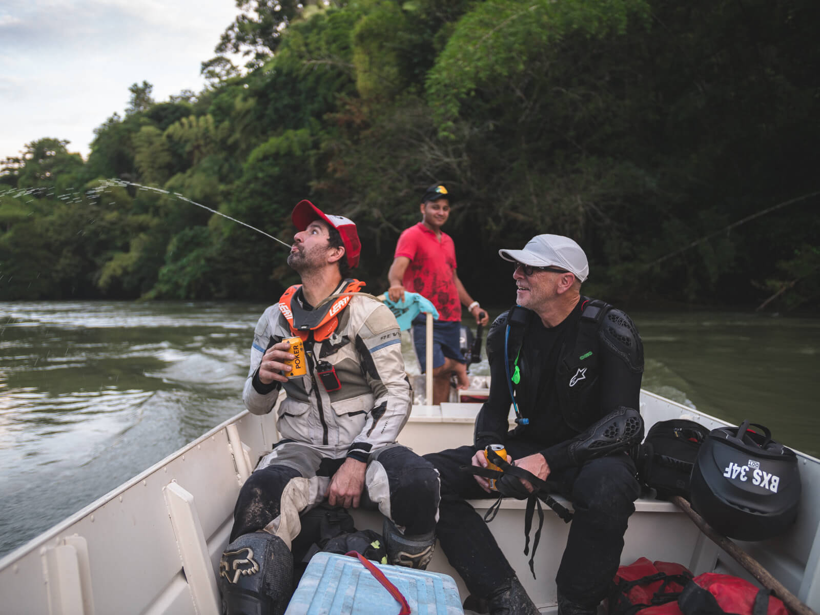 boat-ride-in-colombian-jungle
