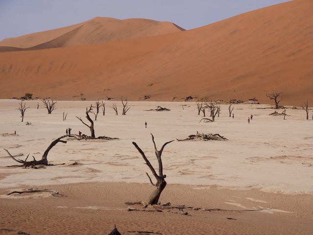Sossusvlei-Sesriem-Namibia.jpg