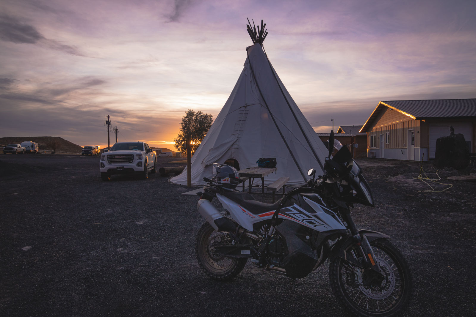 adventure_motorcycle_tour_crane_hotsprings_tipi