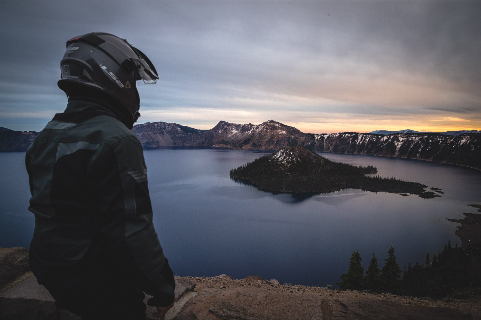 adventure_motorcycle_tour_crater_lake