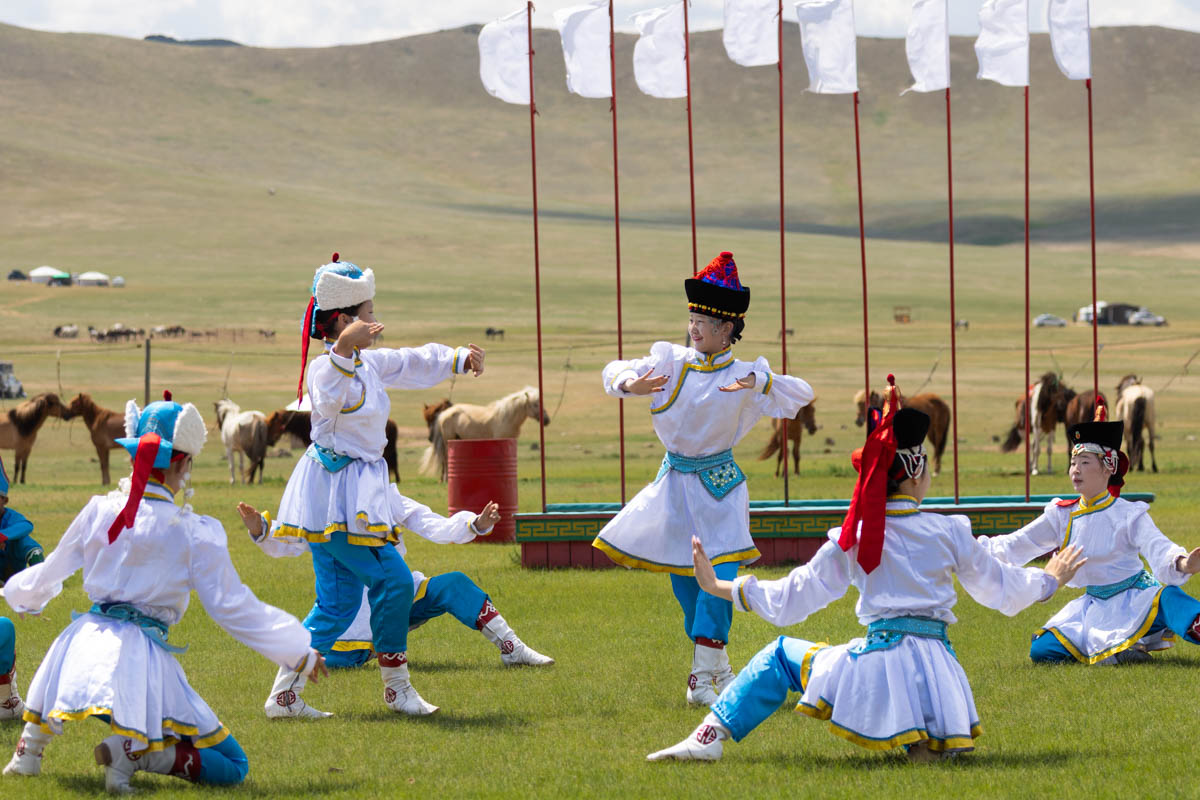 female group dancing mongolia