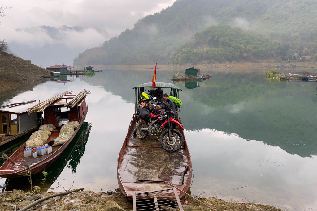 loading-motorcycles-on-a-long-boat-northern-vietnam