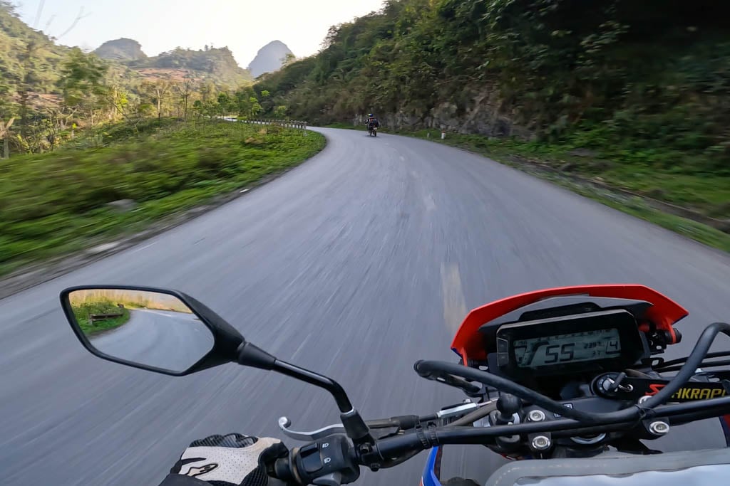 pavement-sections-on-the-vietnam-motorcycle-tour